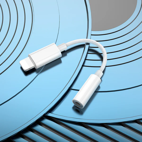 Hoco LS34 Original iP to 3.5mm Digital Audio Converter / Adapter White Color